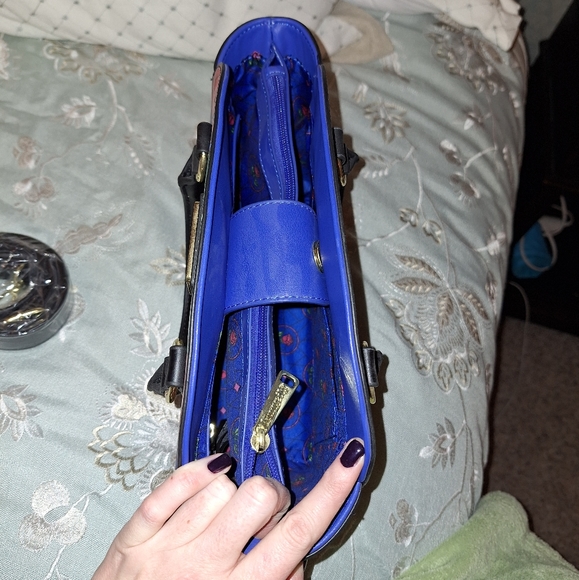 Loungefly: Crossbody Purse, Wallet, and Card Holder - Picture 2 of 16